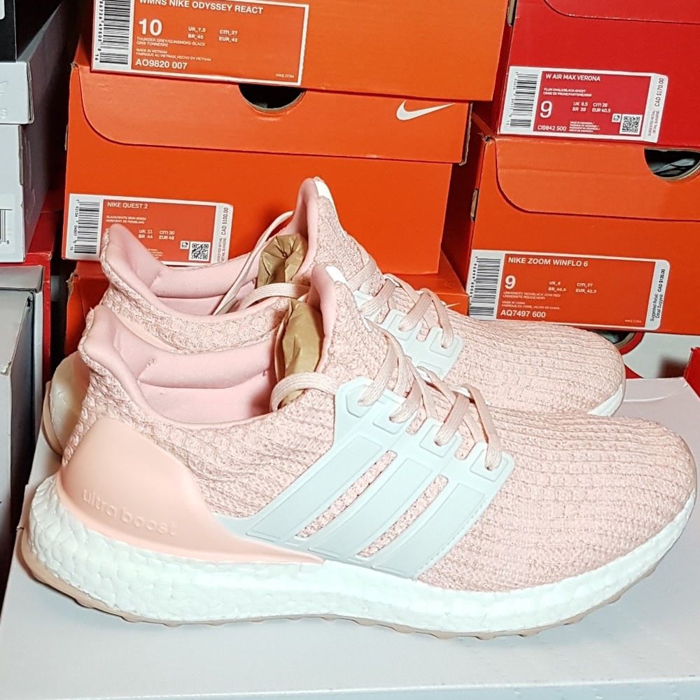 ADIDAS ULTRABOOST FIT WOMEN'S US SIZE 8/8.5 LIKE NEW "USED ITEM"